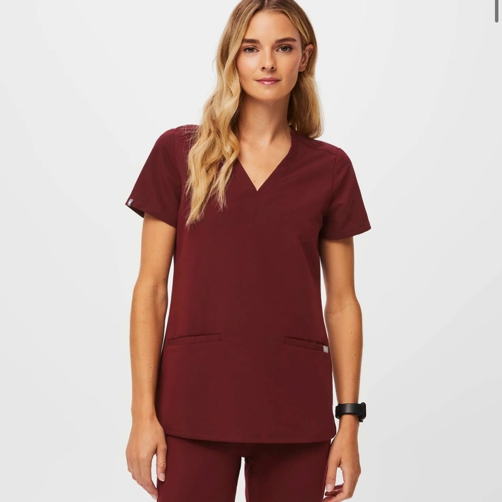 Burgundy Figs Scrub Set
